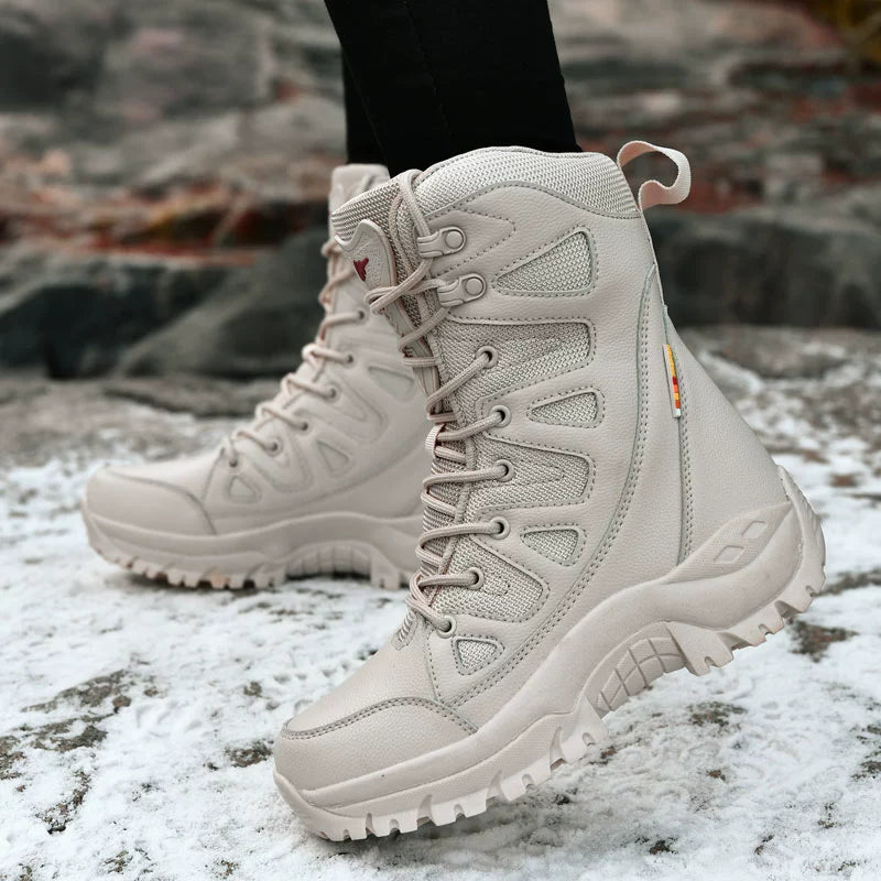 Botas de inverno com acolchoamento de algodão alto Botas masculinas das forças especiais do deserto.